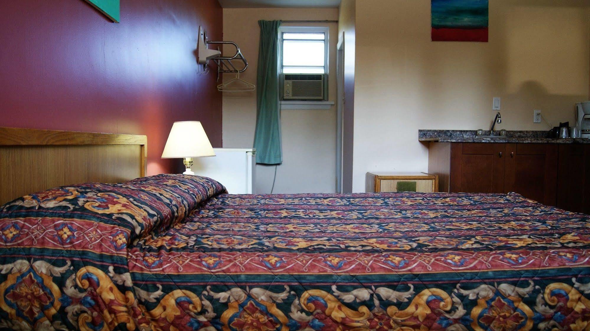 Blue Jay Motel Peterborough Dış mekan fotoğraf