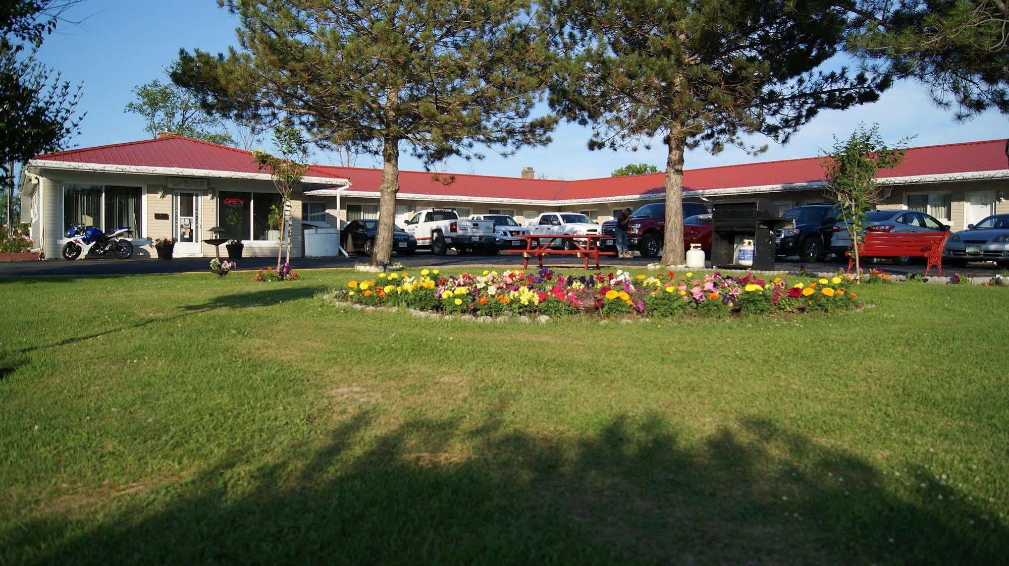 Blue Jay Motel Peterborough Dış mekan fotoğraf